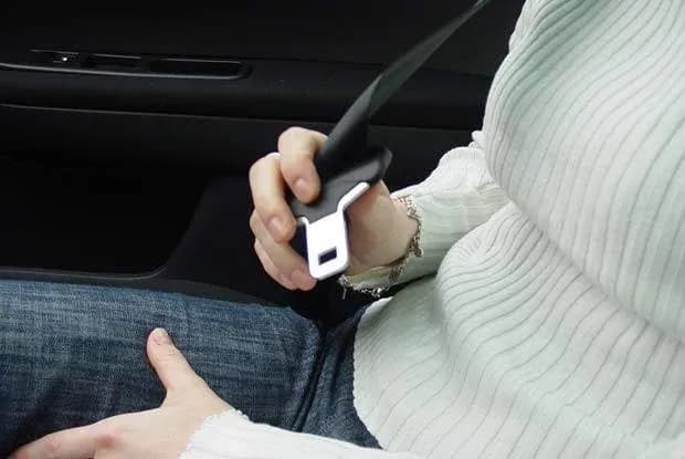 Jaki procent Polaków zapina pasy bezpieczeństwa? Zaskakujące statystyki