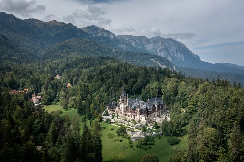 Najlepsza trasa do Rumunii: odkryj malownicze drogi i atrakcje