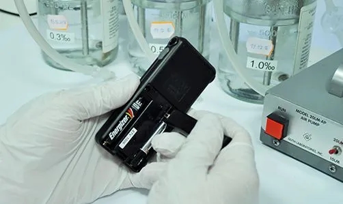 Jak się kalibruje alkomat? Kluczowe kroki i najczęstsze błędy