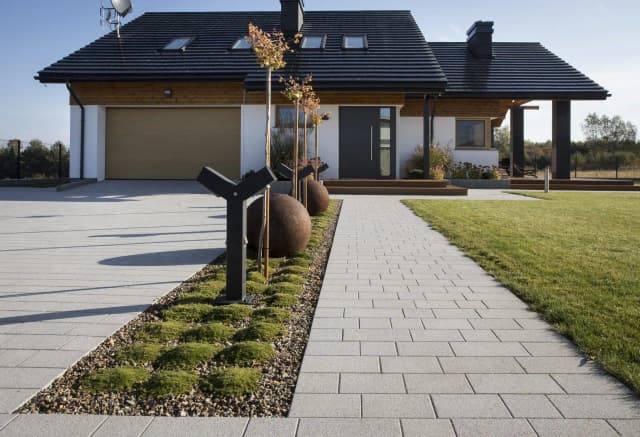 Z czego zrobić chodnik? Najlepsze materiały i praktyczne porady Z czego zrobić chodnik? Najlepsze materiały i praktyczne porady